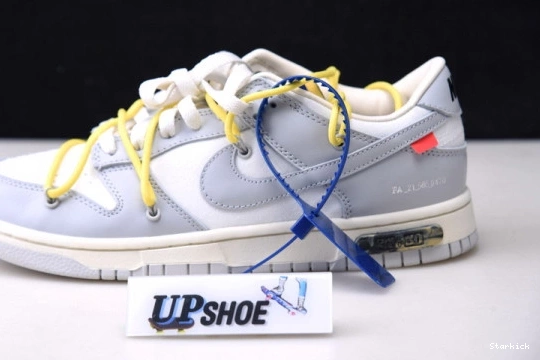 O-W 27 Lot DM1602-120 Nike Dunk Low 0817